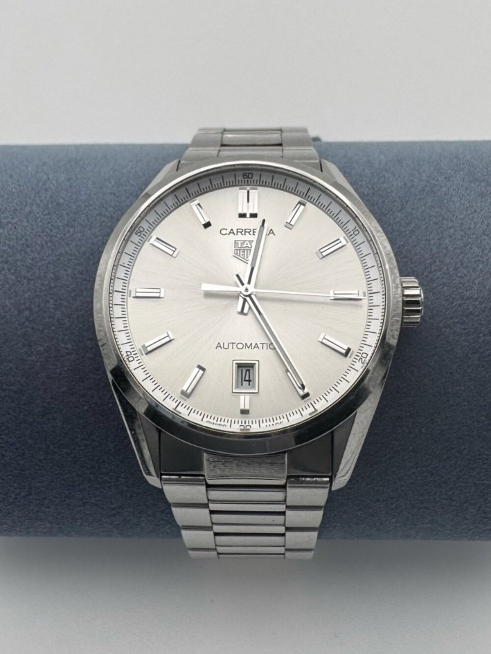 TAG Heuer Carrera Calibre 5 Automatic Silver Dial 39mm Watch WBN2111 Box